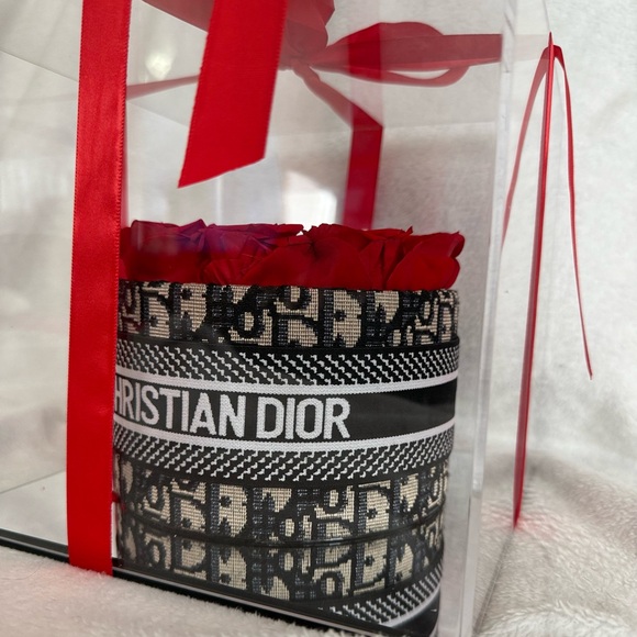 Real Preserved Roses 🌹 - Picture 6 of 6